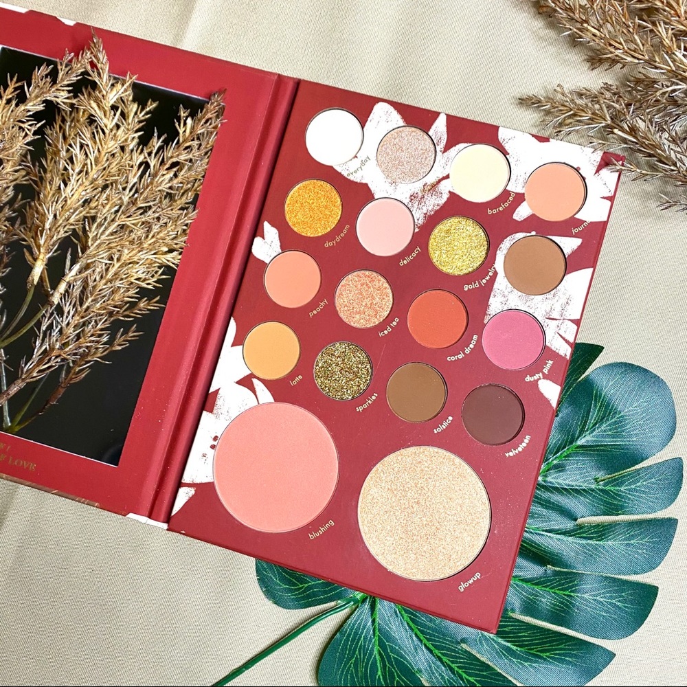 Poetry of Love Eyeshadow Palette